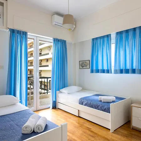 Spacious Apt Next To Marina Flisvo Athens Exterior photo