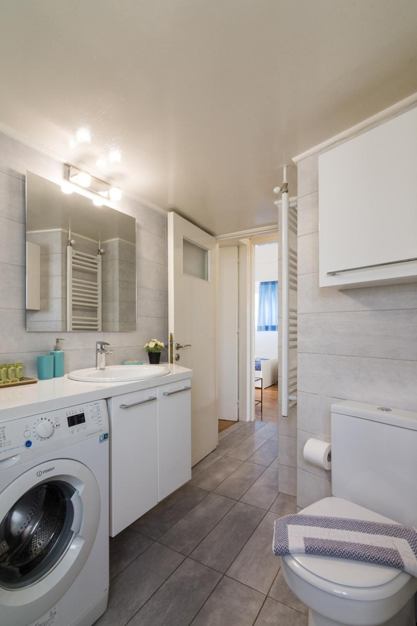 Spacious Next To Marina Flisvo Apartment