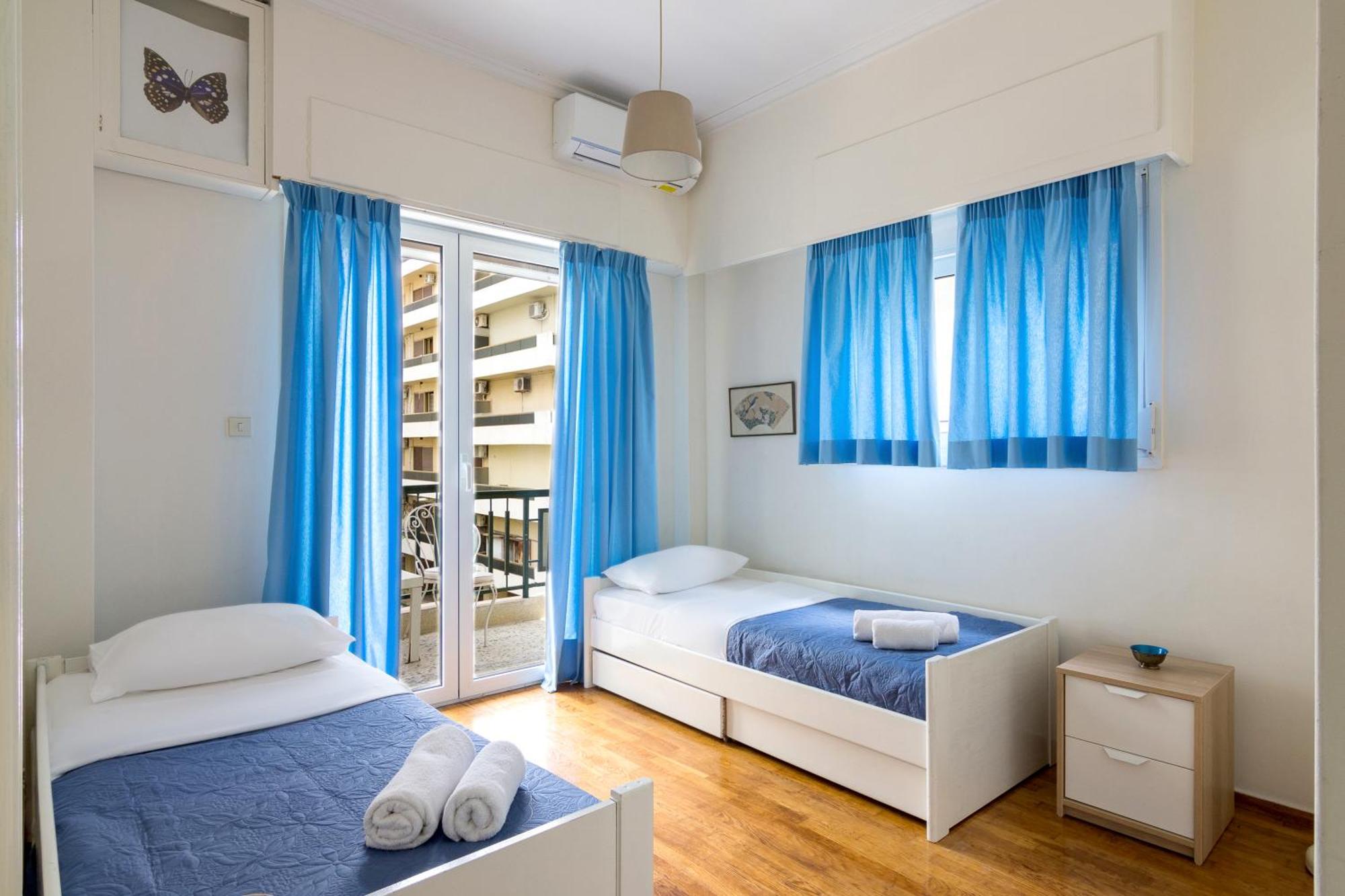 Spacious Next To Marina Flisvo Apartment Athens
